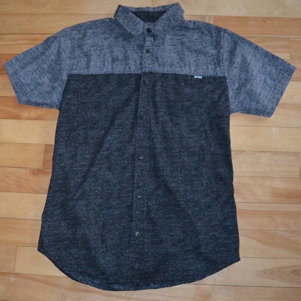 Zoo york button down shirt